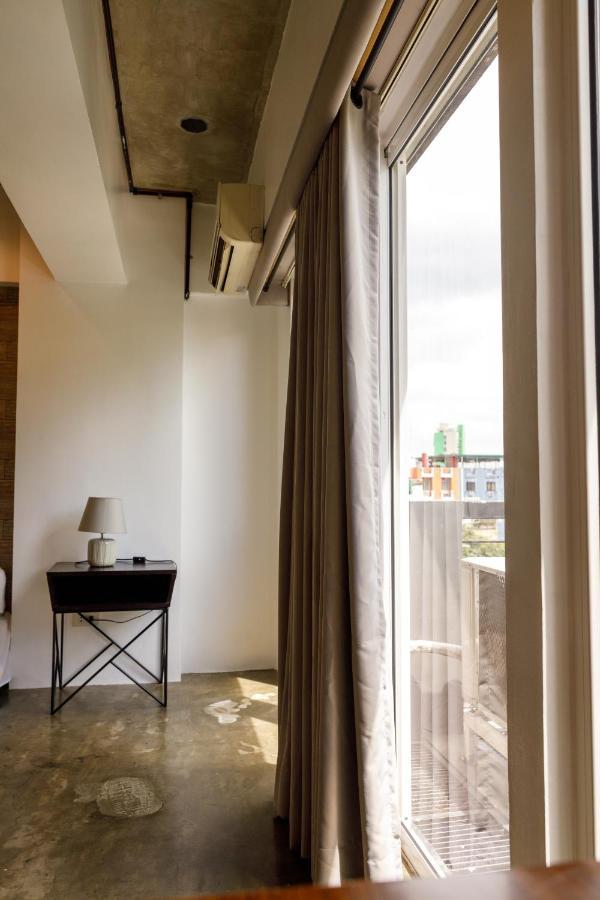 5880 Enriquez Residences Manila Exterior photo