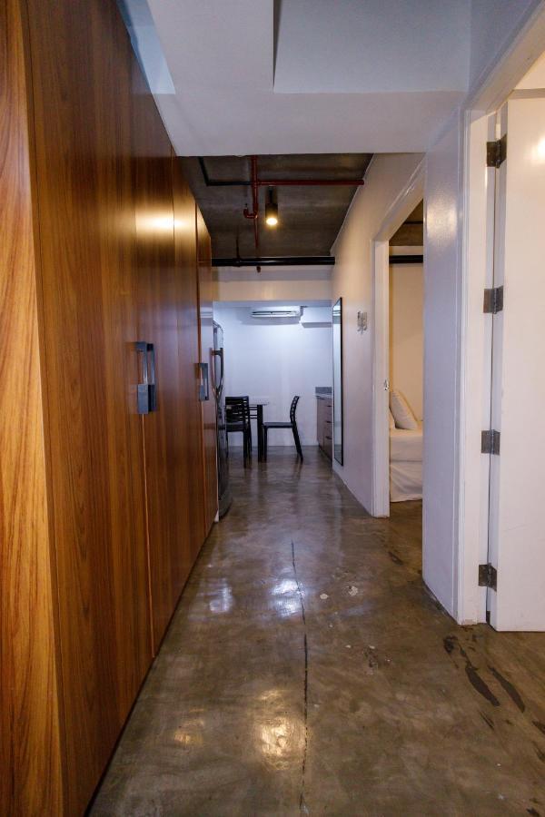 5880 Enriquez Residences Manila Exterior photo